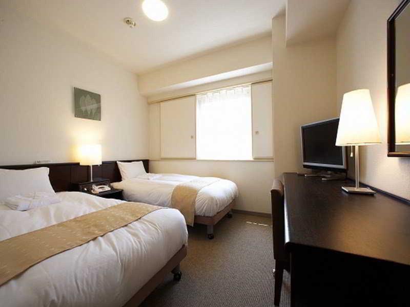 E29F25EB0CD59059E0B7F34BDCA57508