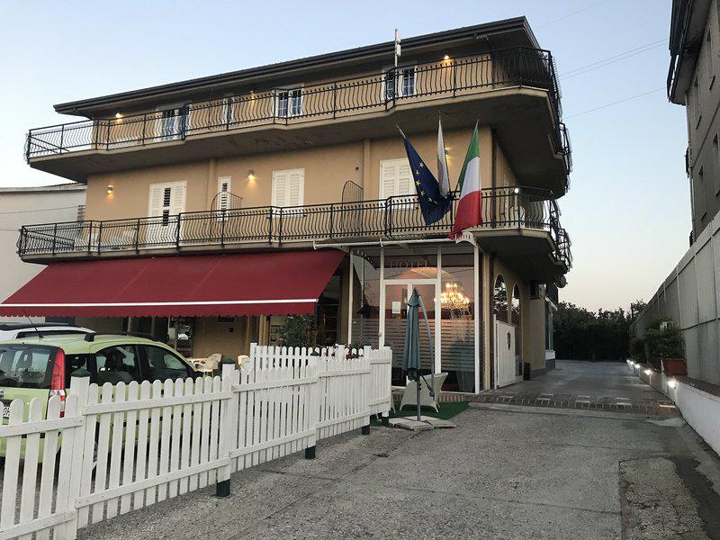 3567E41FE8612B0B2086408E92E45443