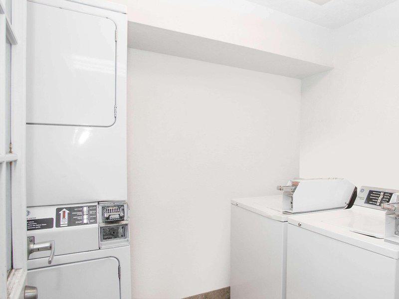 006CC0A8352F913E1CB6ACCD42CA93FC