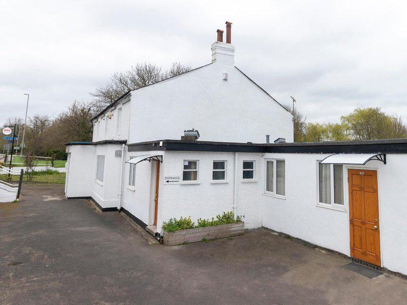 87B7F8E9E56090E2C04EDA7F3222958C