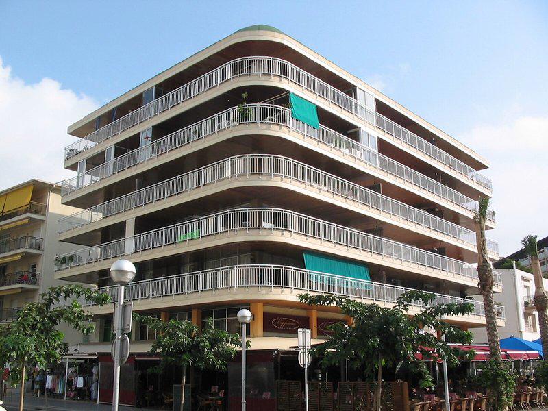 7768DB2760F307BB641495AD47D10796