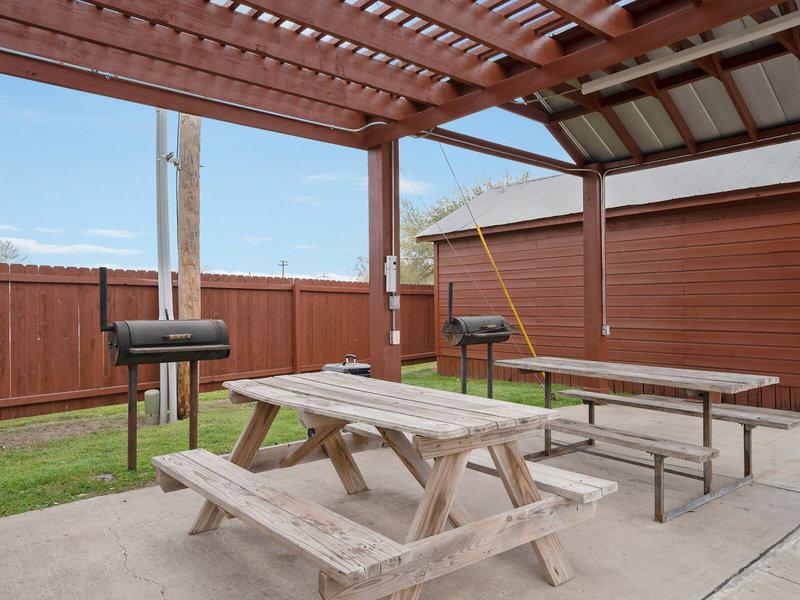 AB649ACA6355FF7003B3C9692C912CCB