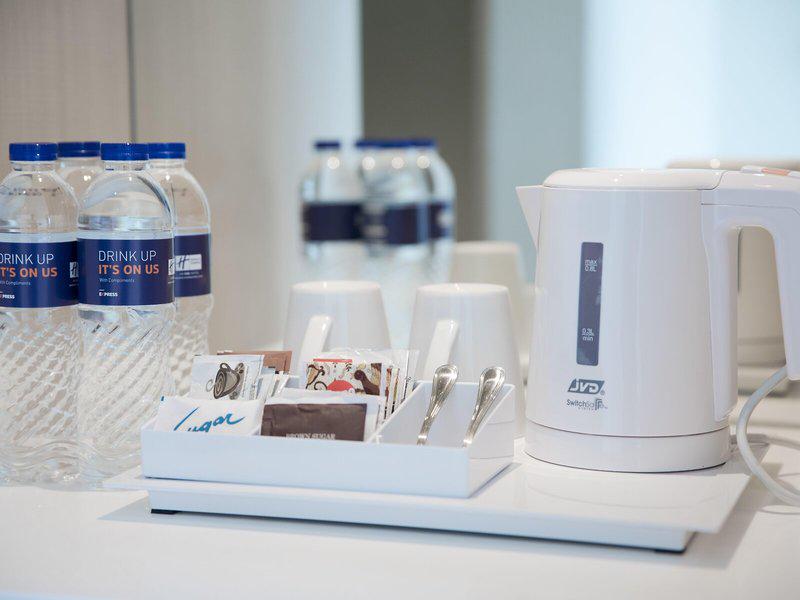 1A934E8F51D370325A5EAB182A2A3659