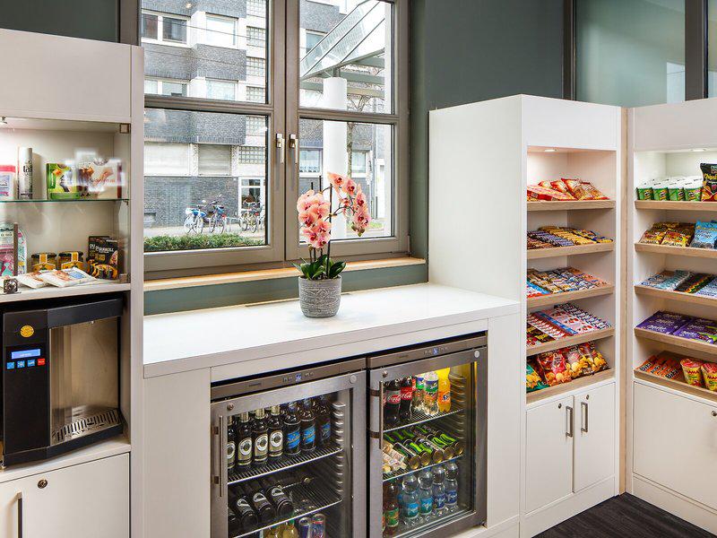 8C3C3AE266D5E3FE95536A860120DC18