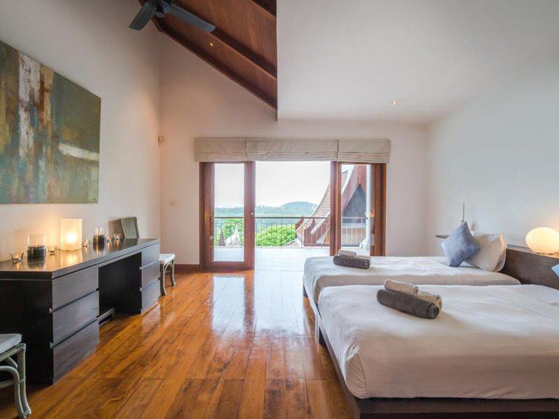 7B092FE94D4720C45AE765EBF91CA64C