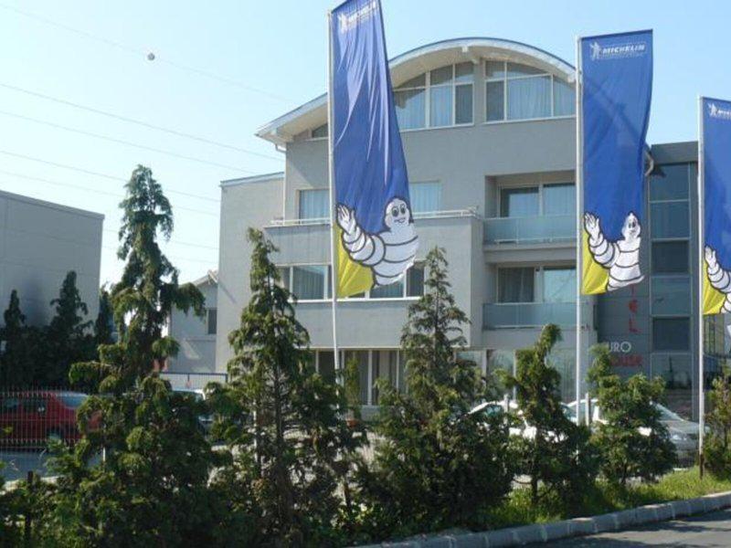 BCBE8D1518516045C9FE44E394287EDE