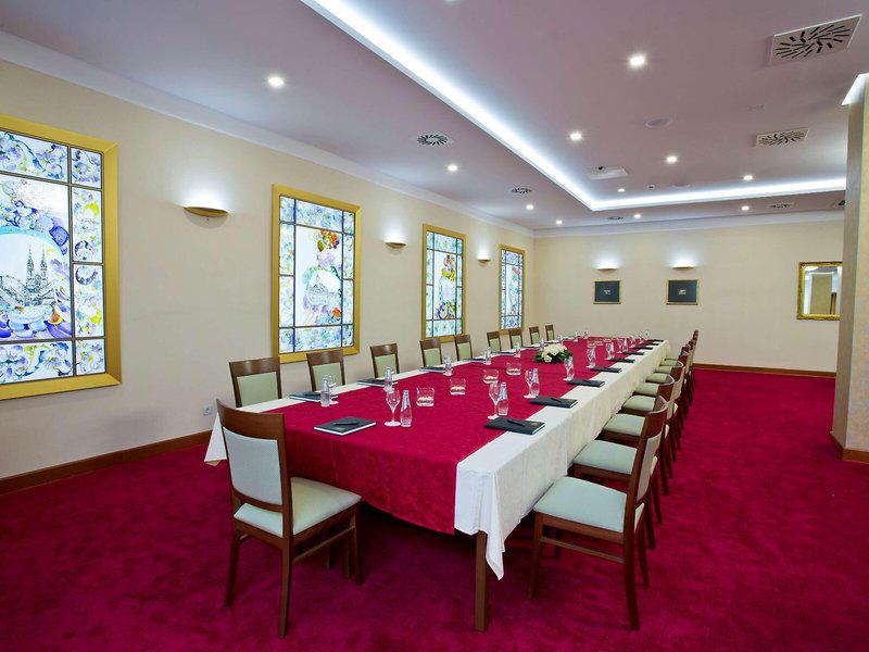 9ED74D27A5CFCAFE12AB2877C2B77B00