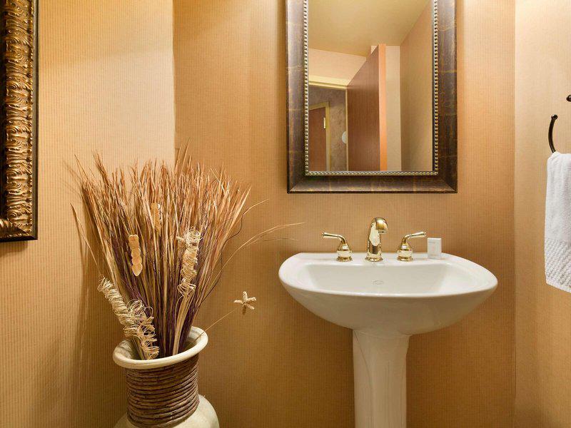 D47FC680A37B9C662BDD30745999620A