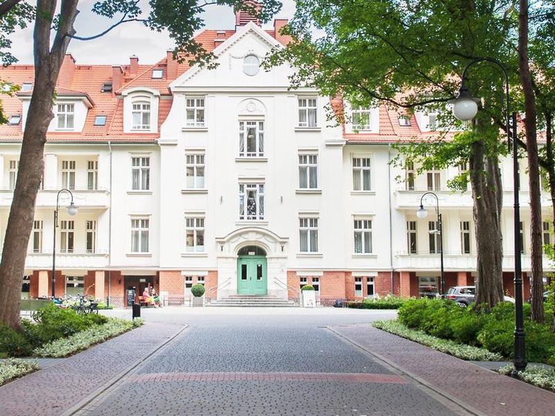 Cesarskie Ogrody Kaiser S Garten In Swinoujscie Sonnenklar Tv