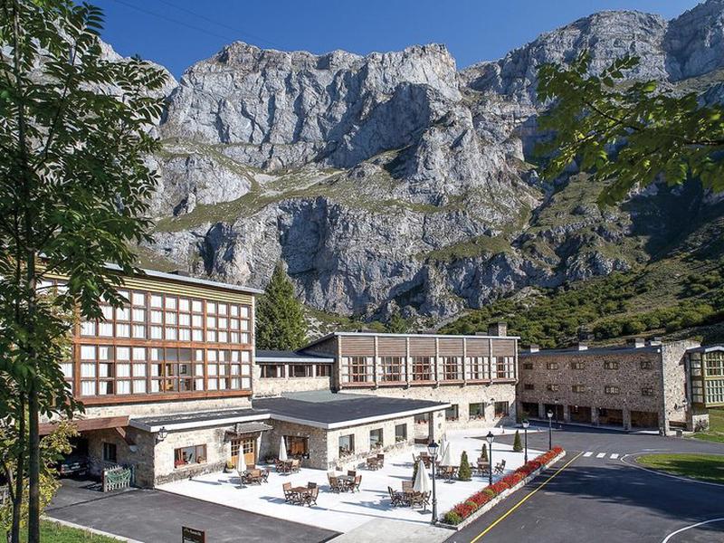 8278578B22EF6A8CC31AD99B0DFA3514