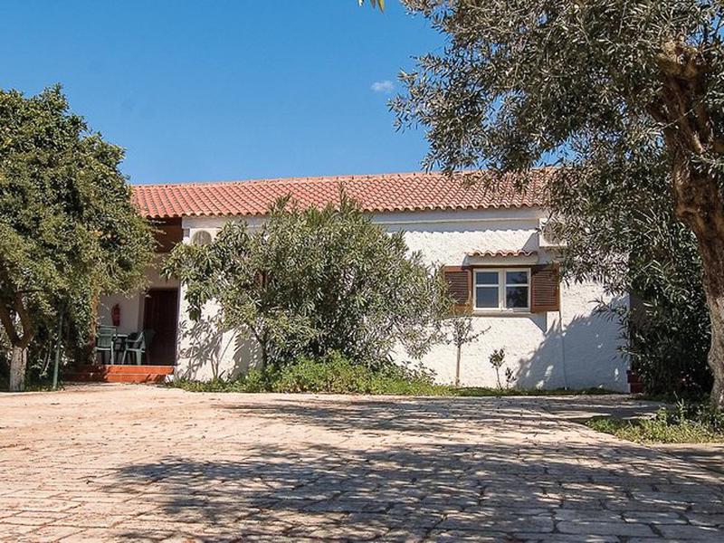 2D00A15F3DFAA00AC8C9F94C3CE4C6A6