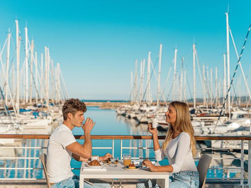 14A93DF6B183DC53FB10C098E10C2CC6