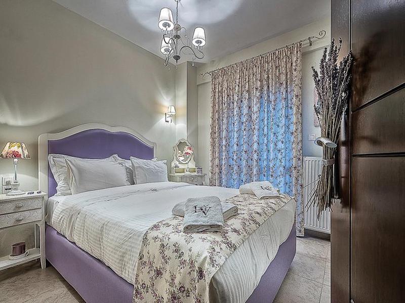 CE987366D39E28E4270A0079872D6B8D