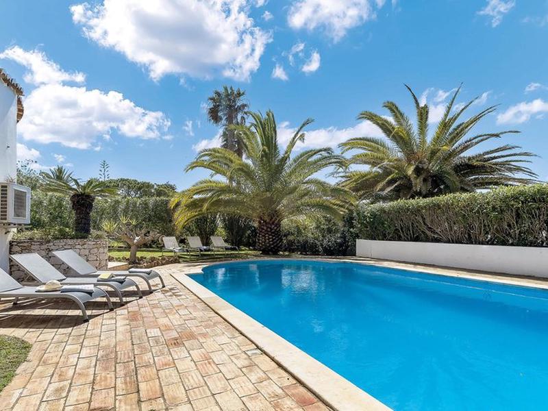 334ECFE86AF579E08E6A02069741F61E