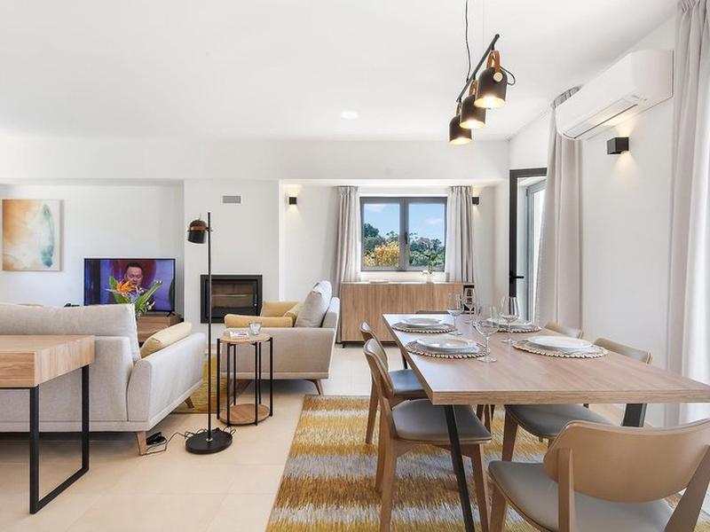 B2FBE5F888FFE9672E4C9741295A5BB4