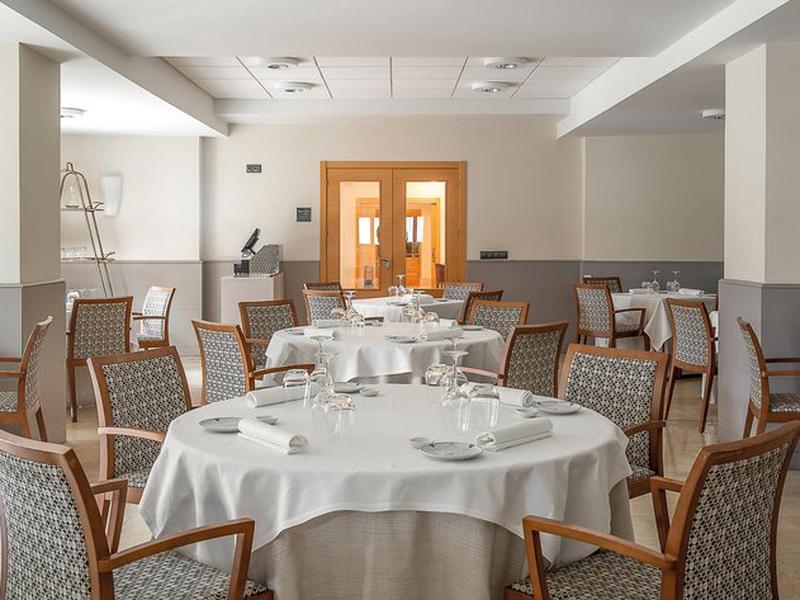 8E9E41435AACA25F497F4C0B1E14DFE5