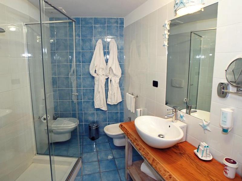 B1653629BFF2BB1774A03064547E63A3