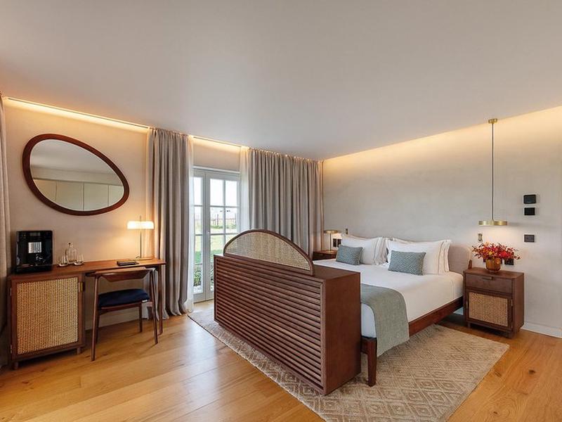 E629F16DBF326855A17F3648CC4D5BA7