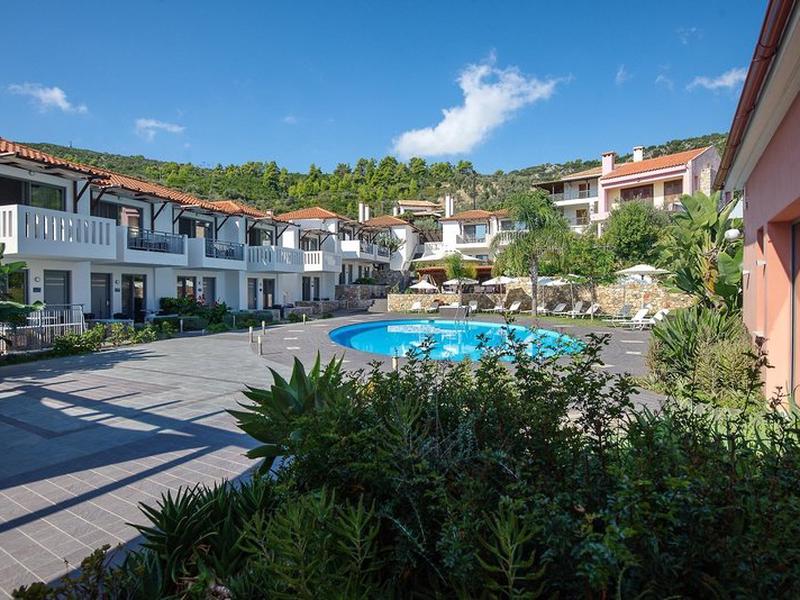 7CB1DBADDC02545D0F20429CCA06E131