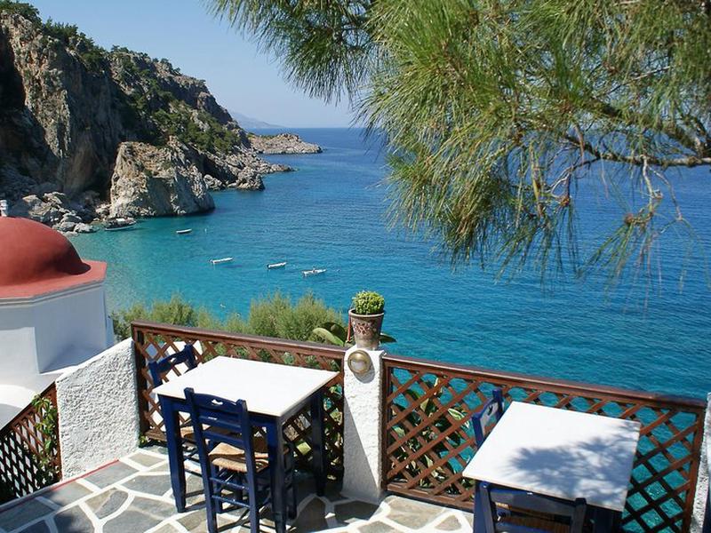 03B5CA8C596A9A082D4040A4127B4DD3