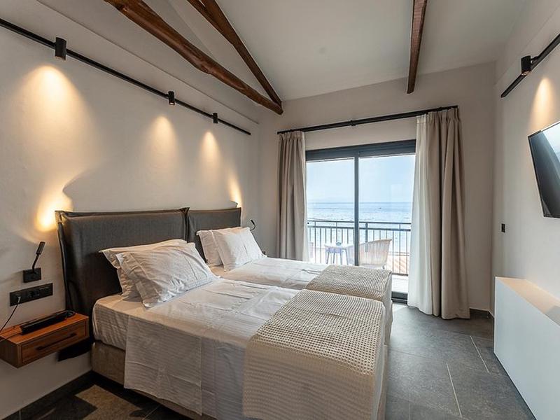 23B245E5E24D379AC0ED96F2B61CEC54