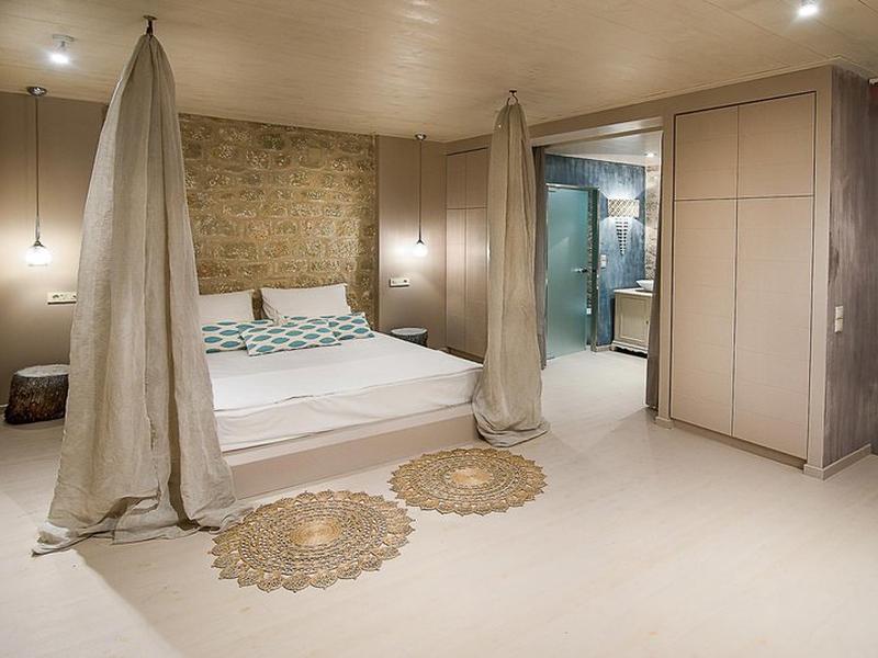 8AC59EE690F1891A3BF2F2D92E6BCDC2