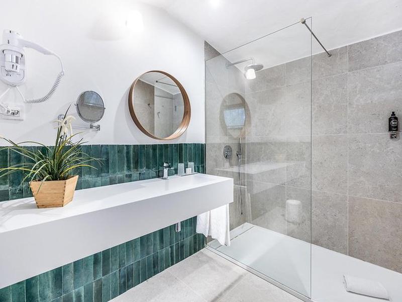 9EF7168E3CC454BA045E4FD7AD0A0E75