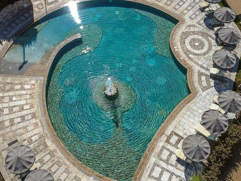 915E4DA8FD5256B638014161763AB56E