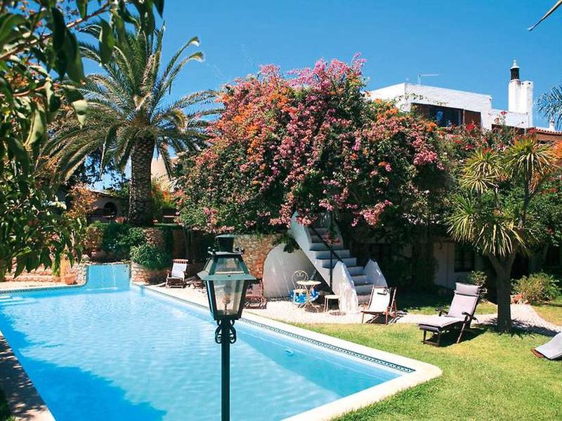 F7AE202A3FCEEB3C1E3B60BB4F38A12B