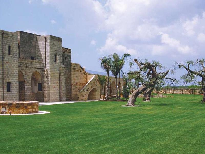 2BC50869D7B939F4ACEC31EE5066838C