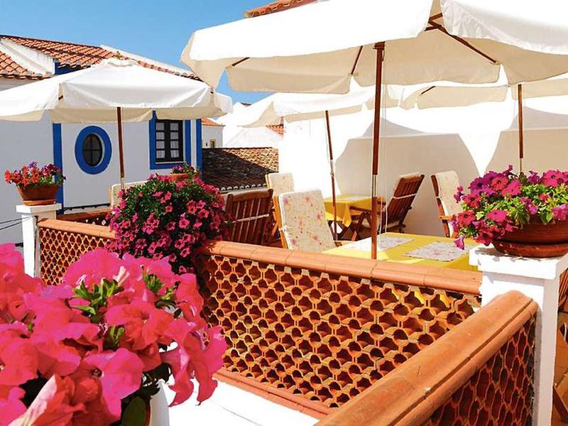 2C9F705B48463E52DD8D24240A843E74