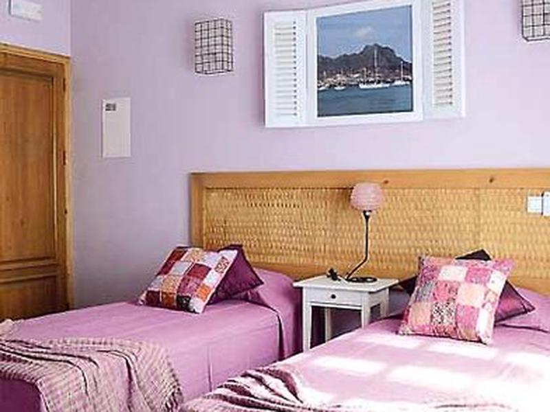 C37C8C28105FEF1A2F5946DC1FCBBCED