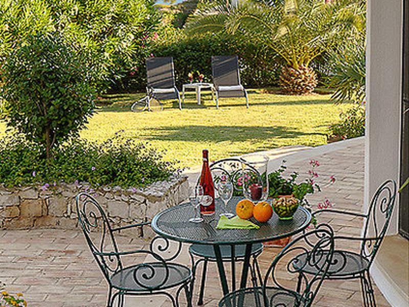 329E6C0D9BD9514889CA013599D8D84D