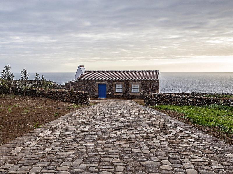 A70AD1C61C9281B6A4894D6B61874DC8