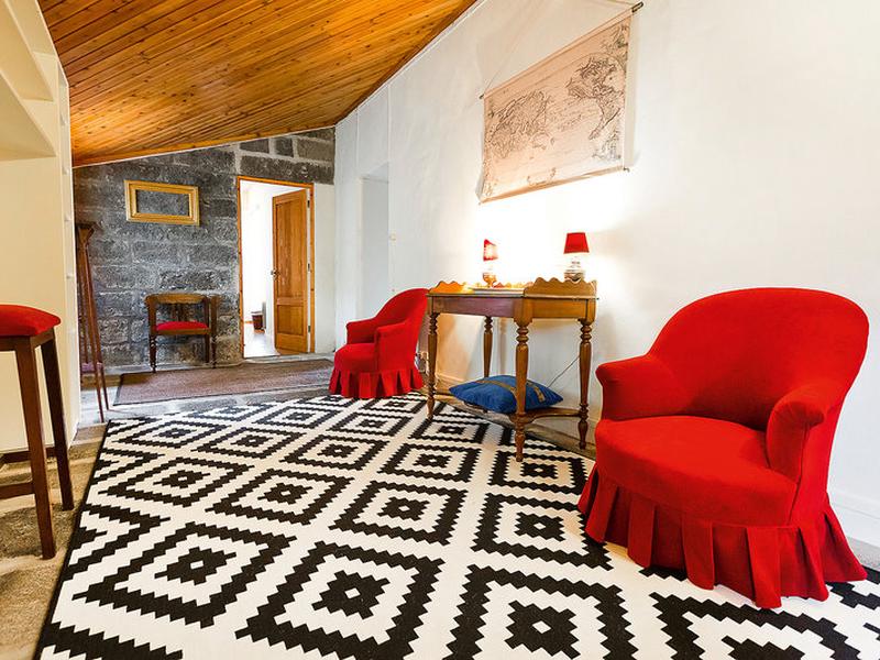 DF5E8BEE7D84B7FA36EBF9CECC1A9730