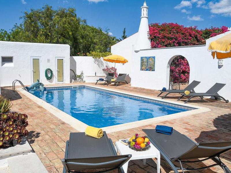 037FDCC076A1EC6A781487D1585C7B9D