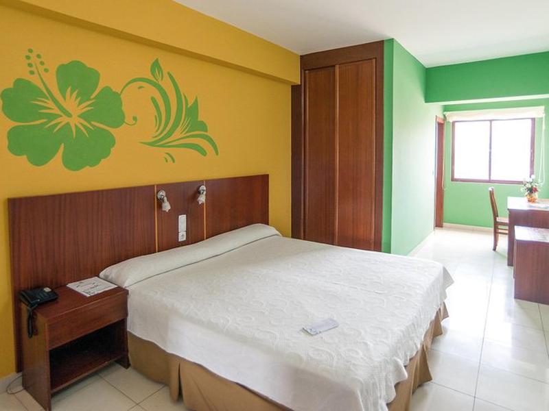 C7028A60DF52FF2DDA62E3984CA66086