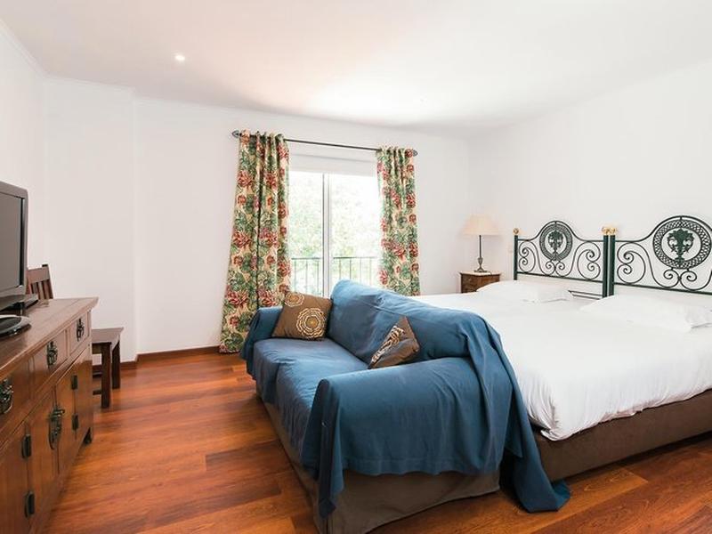 31DC526F1331942BD08B7E5F0DBE9584