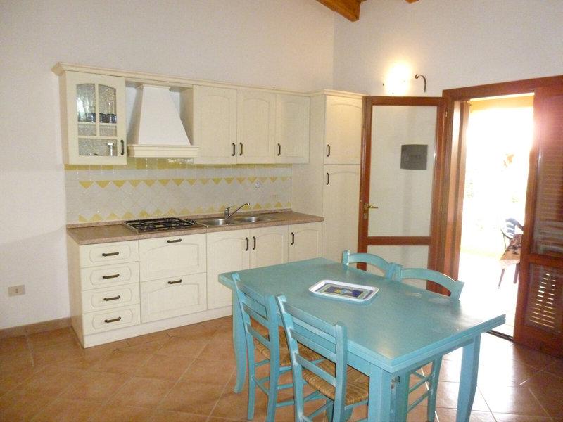 A5C889F2CAE5872E9395C7D3A25FA382