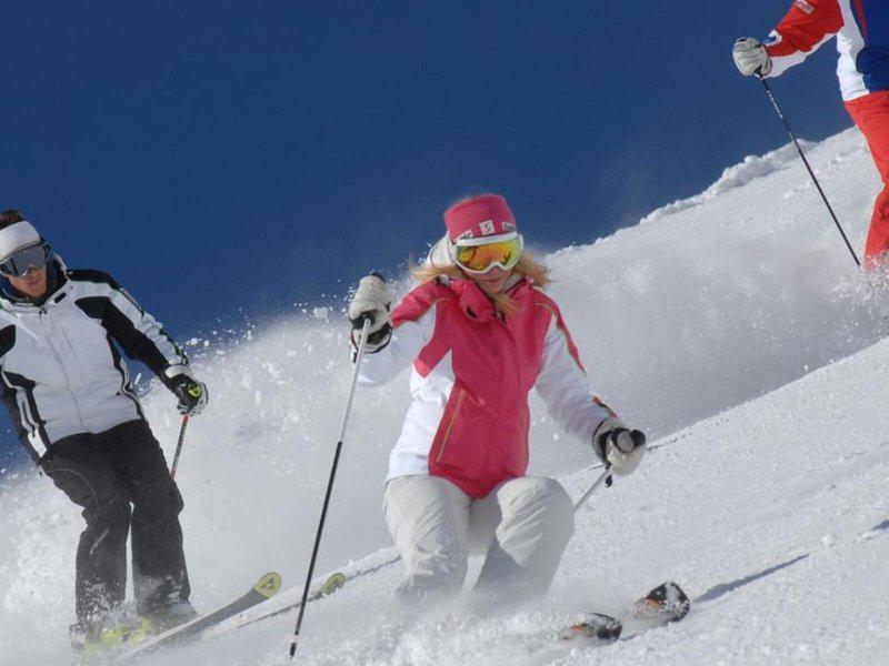 A822E8E03002125882D34A6776073749