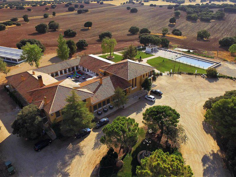 7BB372BAD38F80629EFF7FE0FA95612B