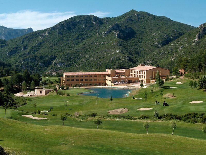 74757BCF2079F54BF144866FE93E07A2