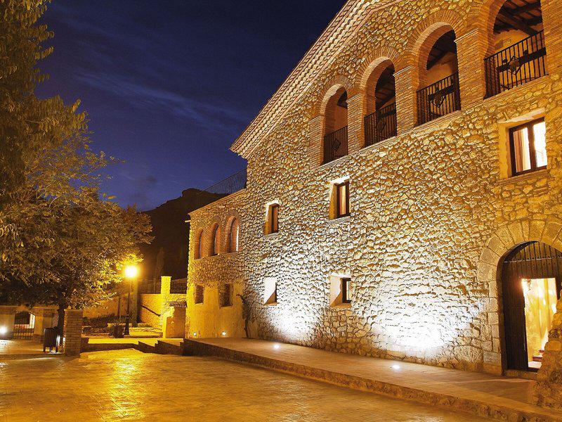 B33654EF2D06A11A23DB3F79EA8DA8F2