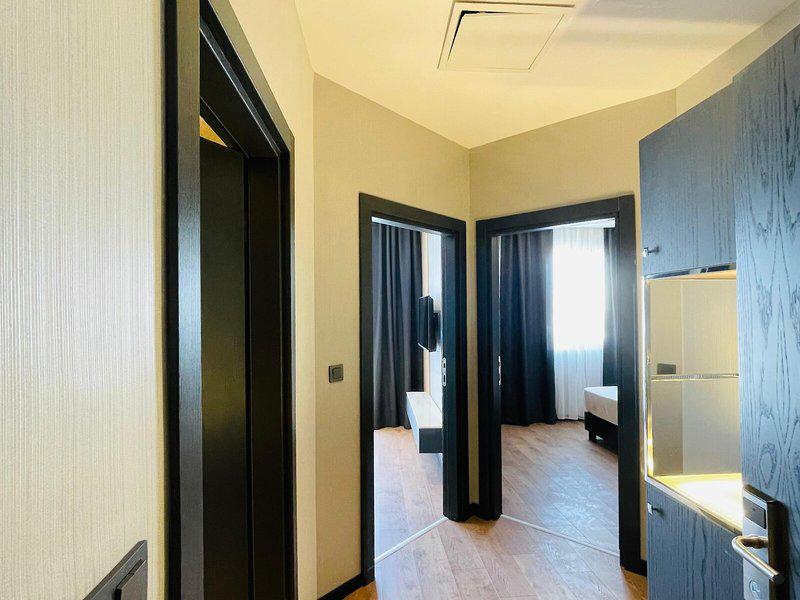 E1E16DE0DC8FB93B27E88A447440AF14