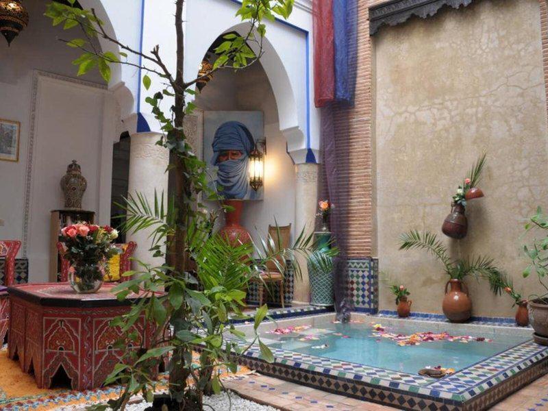 2CD9DEE099A8B2CBA902D13CBAAABF82