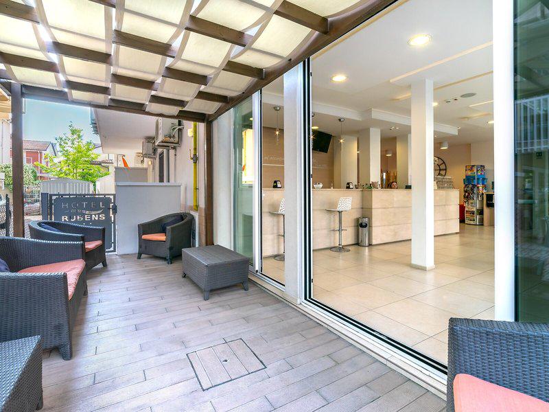 54FAA1D7611745CD81A4DF07B4BE9B90