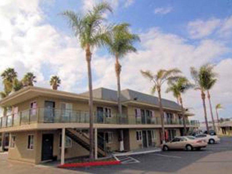 15EAAE646C1CA4DF8BED6585FE5D9A20