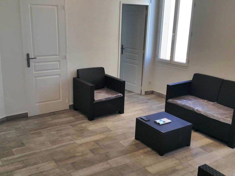 12D533D9B4FE9C60B5328EEC1D612A85