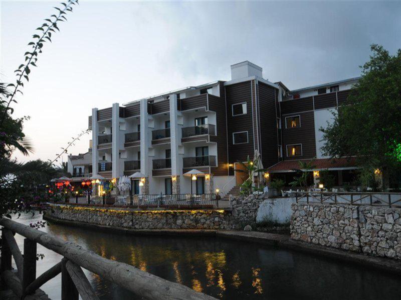 DD951C43FF1053753956F975119E82F7