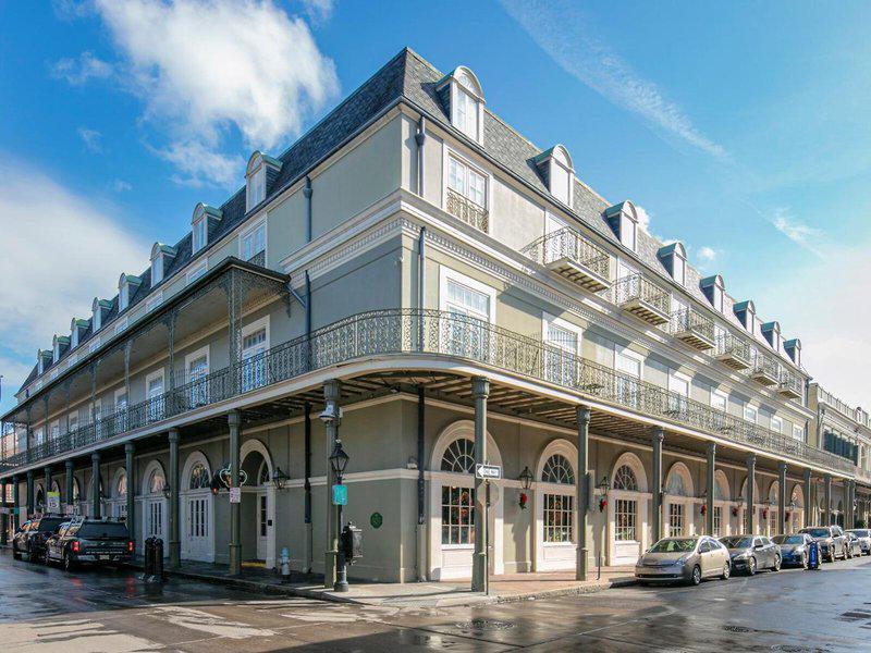 B96DD70A12E883F39F6F7CFB748229E9